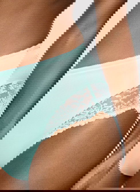 Majtki damskie Triumph Ladyform Soft Maxi Crystal Blue