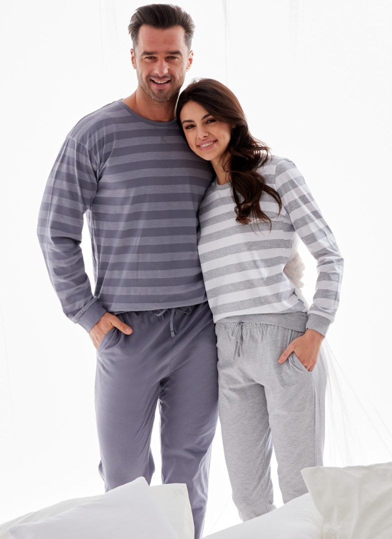 Set pijamale pentru ea și el dungi